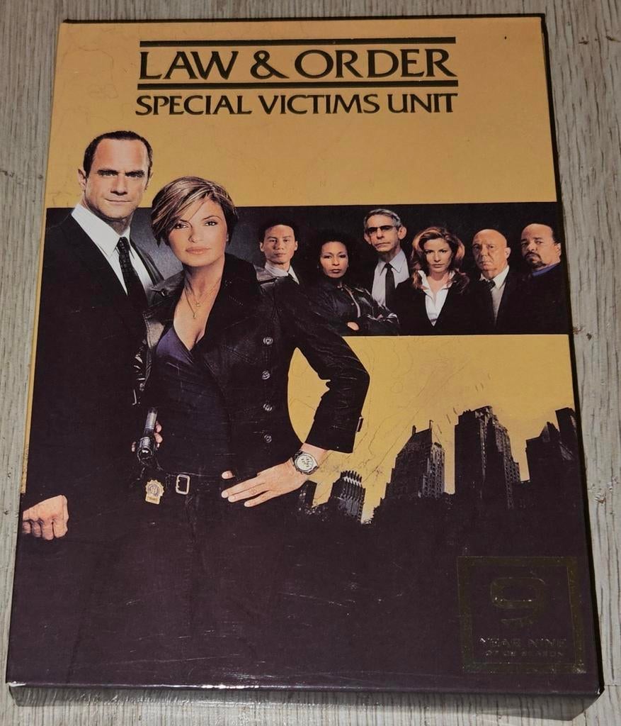 Law & Order SVU - Seizoen 9 - 5DVD Box - geen NL, Cd's en Dvd's, Dvd's | Tv en Series, Vanaf 16 jaar, Boxset, Drama, Ophalen of Verzenden