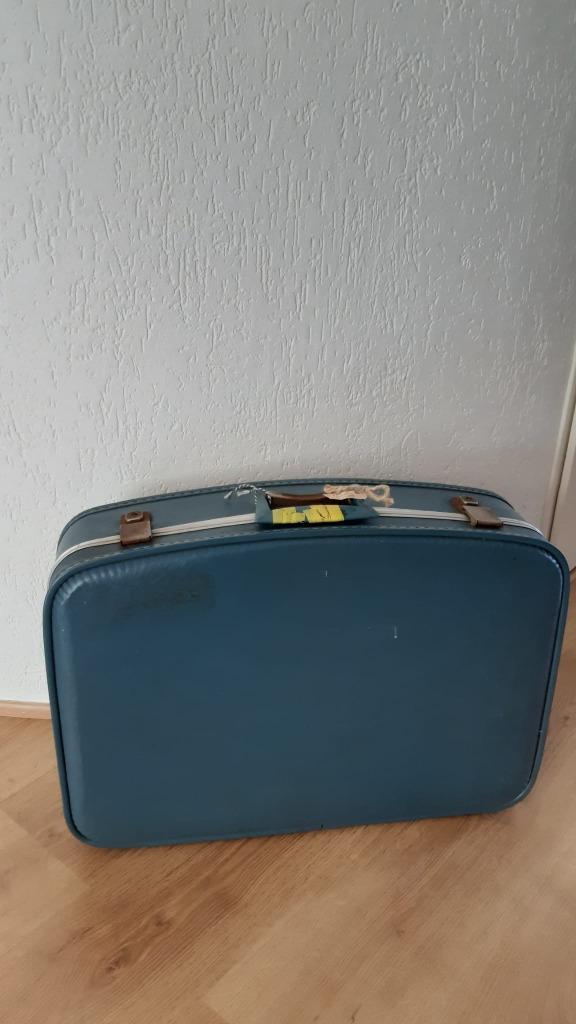 Koopje! KLM-blauwe koffer - met luxe binnenzijde, Sieraden, Tassen en Uiterlijk, Koffers, Gebruikt, Overige materialen, 50 tot 60 cm