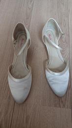 Rainbow club Anika trouwschoenen maat 39 Ivory Satin, Rainbow, Wit, Schoenen, Ophalen of Verzenden
