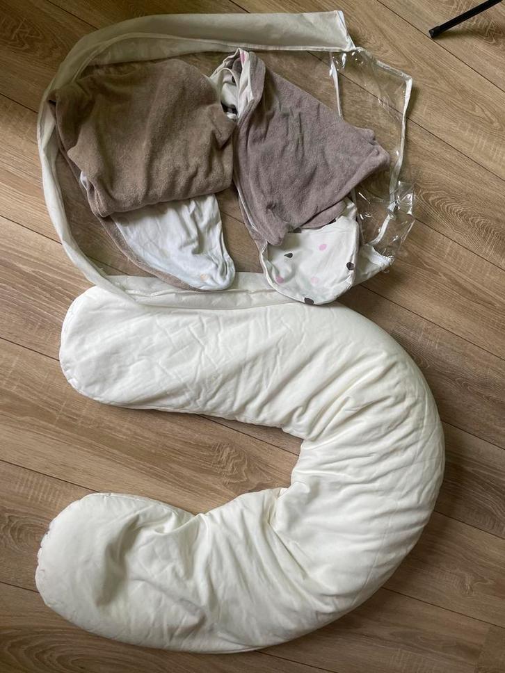 Zwangerschapskussen/Voedingskussen incl. extra hoes, Kinderen en Baby's, Kinderkamer | Bedden, Zo goed als nieuw, Minder dan 140 cm