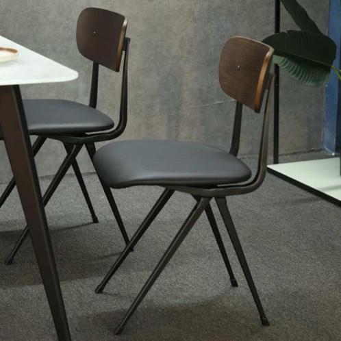 Result design Friso eetkamerstoelen Rietveld stoelen  945, Huis en Inrichting, Stoelen, Nieuw, Vijf, Zes of meer stoelen, Bruin