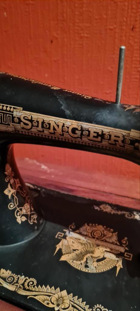 Antieke Naaimachine - 70 jaar oud, Antiek en Kunst, Antiek | Naaimachines, Ophalen of Verzenden