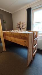 Hoogslaper steigerhout eenpersoons bed, Ophalen, Zo goed als nieuw, Eenpersoons