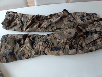 Ski /snowboard broek  beschikbaar voor biedingen
