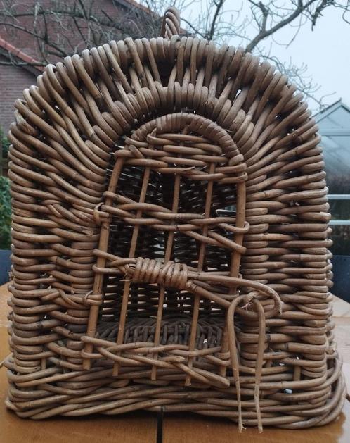 Rotan reismand voor katten of kleine hond, Dieren en Toebehoren, Kattenmanden, Gebruikt, Riet, Ophalen
