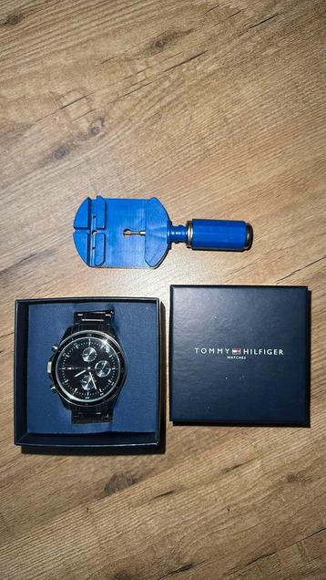 tommy hilfiger horloge (batterij leeg) beschikbaar voor biedingen
