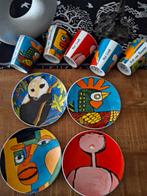 Reinaerde Servies - 5 Bekers & 4 Bordjes, Nieuw, Ophalen of Verzenden, Overige stijlen, Kop(pen) en/of Schotel(s)