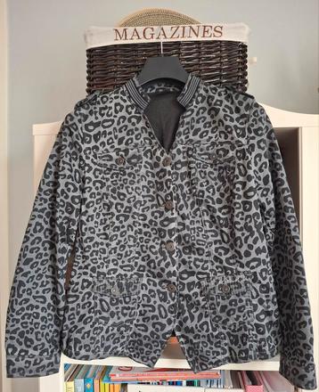 Dreamstar jasje maat 42-44 izgs
 beschikbaar voor biedingen