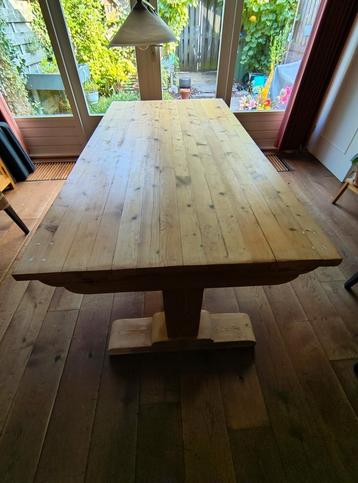 Kloostertafel massief vurenhout beschikbaar voor biedingen