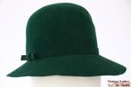 Vintage Dameshoed opaal groen fluweel 55 = S tot XS, Kleding | Dames, Hoeden en Petten, Gedragen, 55 cm (S, 6⅞ inch) of minder