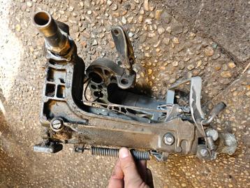 Bracket Suzuki DT30C 30 pk suzuki tweetakt beschikbaar voor biedingen