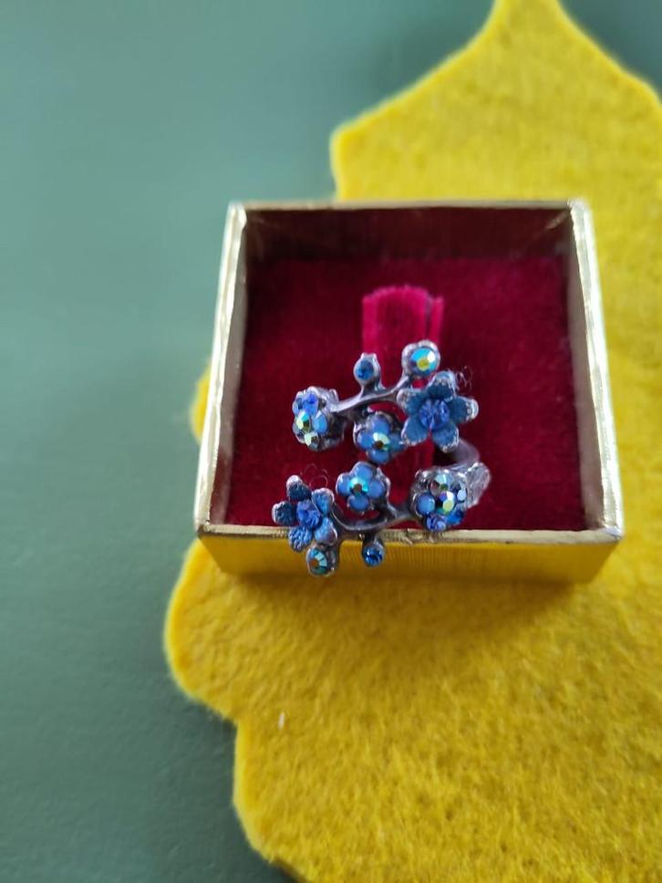 Vintage ring, Michal Negrin, blauw, verzilverd, Sieraden, Tassen en Uiterlijk, Ringen, Nieuw, Dame, 17 tot 18, Blauw, Overige materialen
