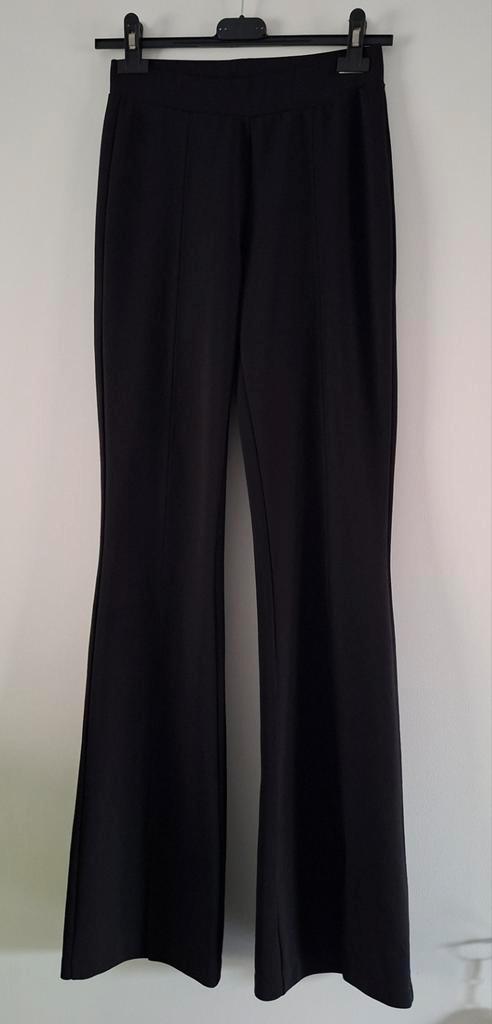 Costes flared broek, maat XS, Kleding | Dames, Broeken en Pantalons, Gedragen, Maat 34 (XS) of kleiner, Zwart, Lang, Ophalen of Verzenden