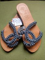 Slippers, Ophalen of Verzenden, Nieuw, Grijs