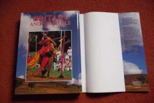 Britain and Her People, Boeken, Kunst en Cultuur | Fotografie en Design, Nieuw, Overige onderwerpen, Ophalen of Verzenden