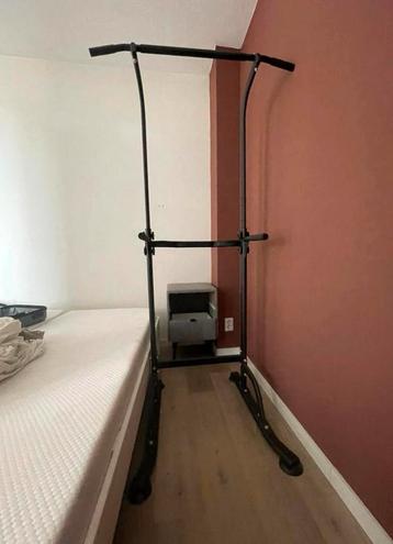 Pull up bar, weighted vest en diverse beschikbaar voor biedingen