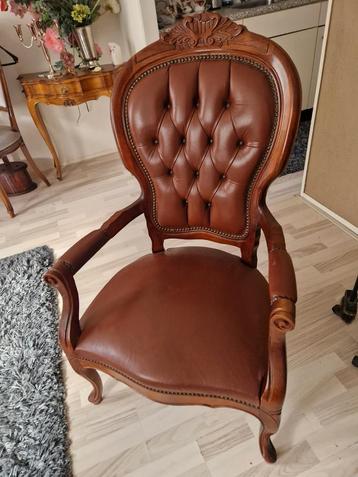 2 Leren Lodewijk Fateuils beschikbaar voor biedingen