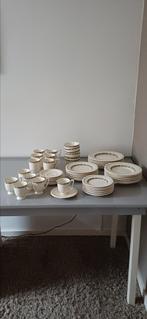 Compleet servies 6 persoons., Ophalen of Verzenden, Zo goed als nieuw, Overige stijlen, Porselein