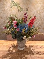 Zijden bloemenboeket in marmeren vaas, Ophalen of Verzenden, Zo goed als nieuw
