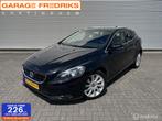 Volvo V40 1.6 T4 Momentum | Automaat| Navi | Trekhaak | Clim, Auto's, Gebruikt, 4 cilinders, 700 kg, 179 pk