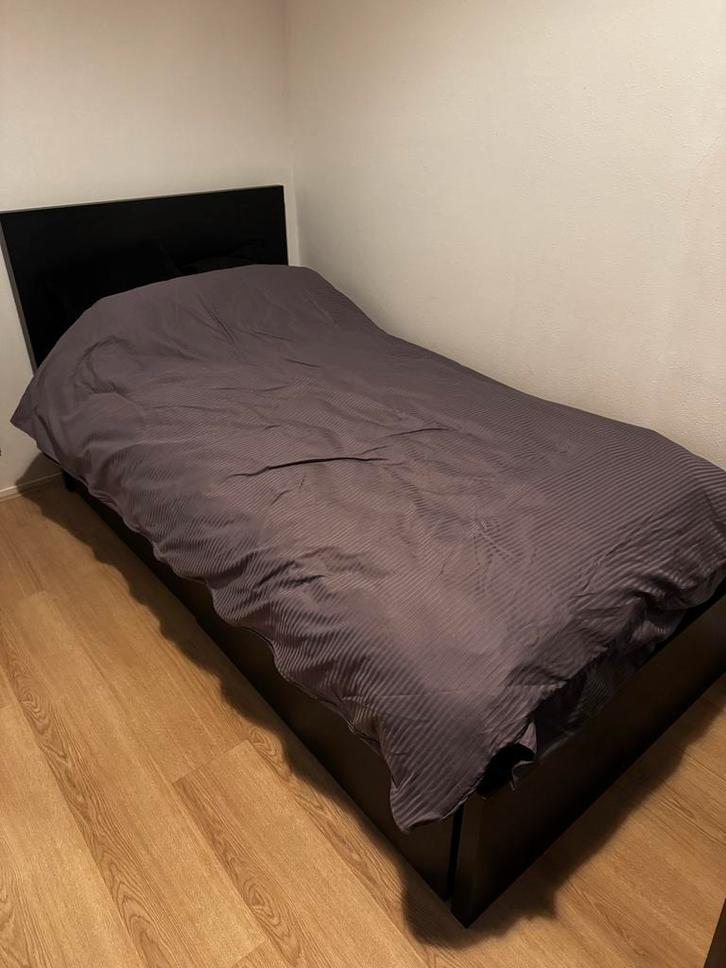 Nieuw IKEA Malm bedframe + matras + lattenbodem, Huis en Inrichting, Slaapkamer | Bedden, Nieuw, Eenpersoons, 90 cm, 200 cm, Hout