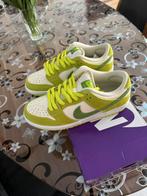 Nike SB Dunk Low Green Apple Fruity Pack mt 39, Kleding | Heren, Schoenen, Nieuw, Ophalen, Sportschoenen