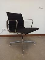 Vintage Eames EA108 stoel Herman Miller - goede staat, Huis en Inrichting, Stoelen, Ophalen, Gebruikt, Zwart, Eén