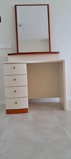 Te koop: Kaptafel met spiegel – Beige, MDF & Kersenhout, Ophalen, Gebruikt, 50 tot 100 cm, Minder dan 100 cm