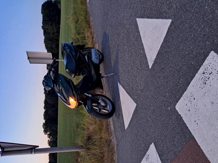 Yamaha earox 50cc mvt, Fietsen en Brommers, Scooters | Yamaha, Overige modellen, Benzine, Ophalen