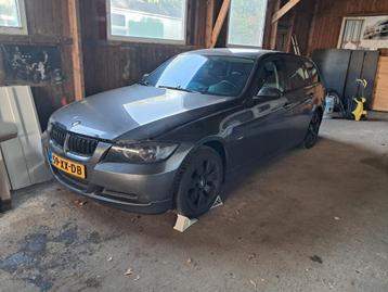 BMW 3-Serie 2.0 318 I Touring 2007 Grijs beschikbaar voor biedingen
