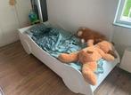 Zelfgemaakt autobed, Kinderen en Baby's, Kinderkamer | Bedden, Ophalen, 85 tot 100 cm, Gebruikt, Lattenbodem