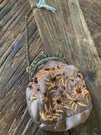 Antiek Vintage Beursje met Borduurwerk, Antiek en Kunst, Ophalen of Verzenden