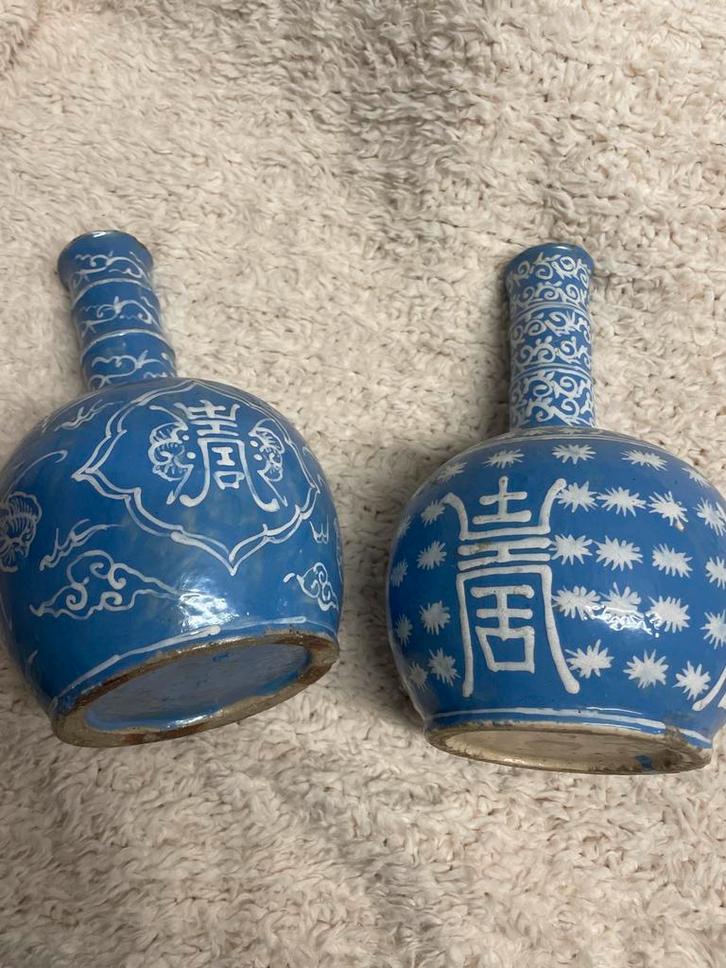 Twee blauw-witte Chinese vazen, Antiek en Kunst, Antiek | Vazen, Ophalen of Verzenden