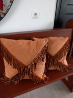 Decoratieve Kussens met Franjes, Huis en Inrichting, Woonaccessoires | Kussens, Ophalen of Verzenden, Zo goed als nieuw, Bruin