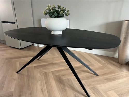Goossens eettafel deens ovaal 180 zwart eikenhout spinpoot, Huis en Inrichting, Tafels | Eettafels, Zo goed als nieuw, 150 tot 200 cm
