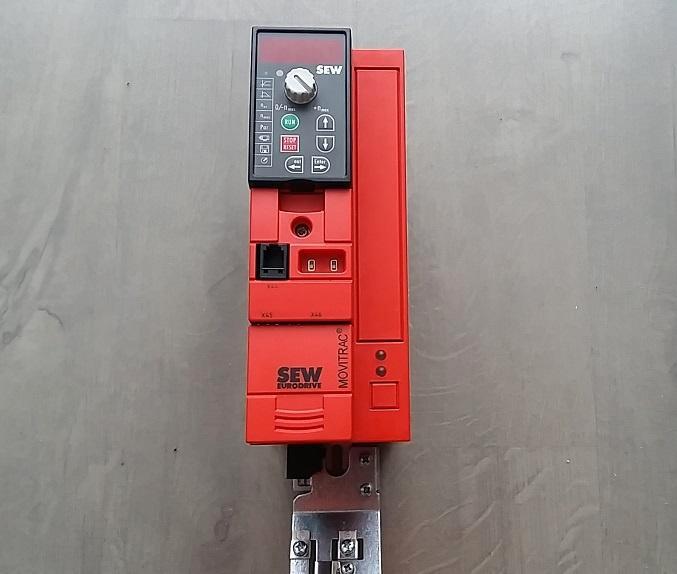 SEW MC07B frequentieregelaar 1~230V in,  0,75kW, Hobby en Vrije tijd, Elektronica-componenten, Gebruikt, Ophalen of Verzenden