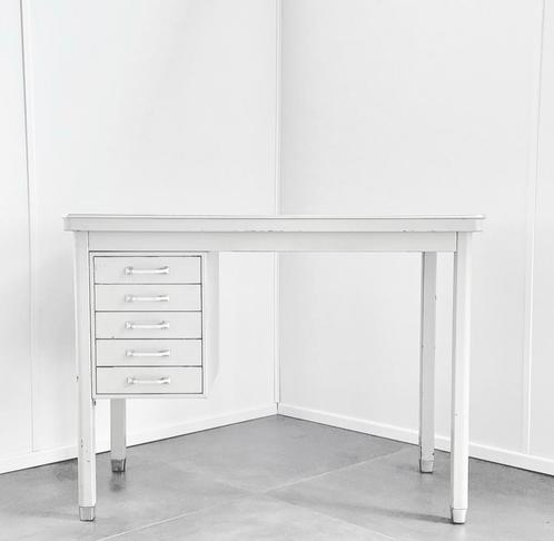 Bureau Ahrend ODA vintage industrieel design, Huis en Inrichting, Bureaus, Bureau, Ophalen