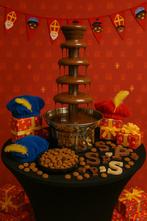 Voor een leuk Sinterklaasfeest Grote chocoladefontein, Hobby en Vrije tijd, Ophalen, Zo goed als nieuw, Kerst of Sinterklaas