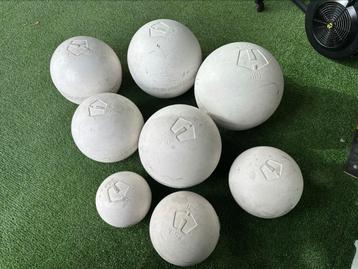 Atlas stones beschikbaar voor biedingen