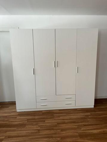 Kledingkast 4 Poorten 2 laden