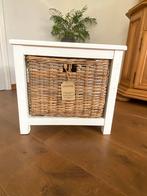 Valerie Bijzettafel wit met Rotan Mand, Huis en Inrichting, Tafels | Bijzettafels, Minder dan 55 cm, Gebruikt, Rechthoekig, Hout