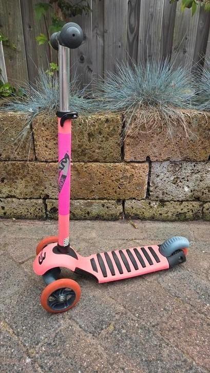 Step Nijdam Tri-Surfer Maxi roze / zwart, Fietsen en Brommers, Steps, Zo goed als nieuw, Gewone step, Ophalen