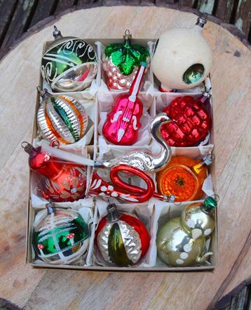 Antieke oude kerstballen, vintage beschikbaar voor biedingen
