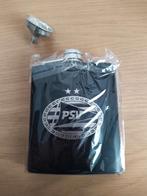 Nieuwe zwarte heupfles met gegraveerd logo. PSV., Verzamelen, Ophalen of Verzenden, Zo goed als nieuw, PSV