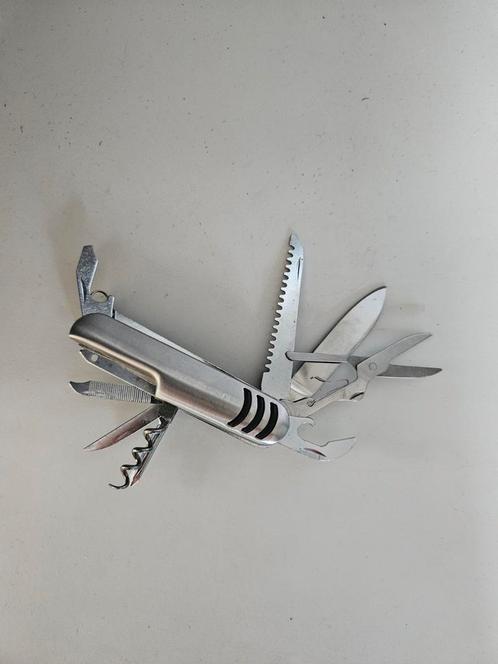 Multitool (zakmes), Doe-het-zelf en Verbouw, Gereedschap | Handgereedschap, Gebruikt, Ophalen