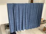 Blauw verduisterend gordijn 1.67m breed en 2.68m hoog, Ophalen, Gebruikt, 150 tot 200 cm, 200 cm of meer