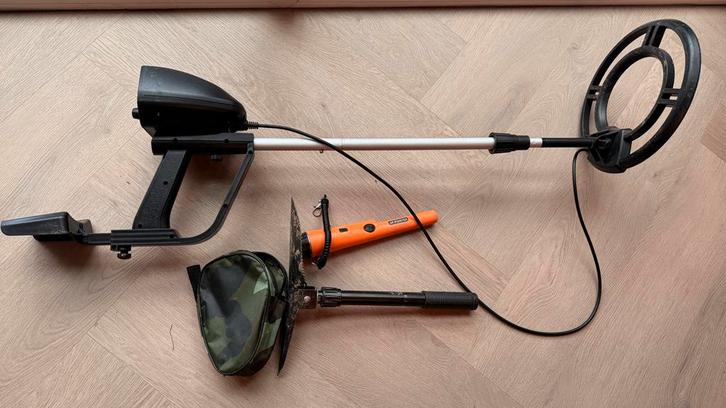 Metaaldetector Set - Klaar voor gebruik!, Hobby en Vrije tijd, Metaaldetectors, Gebruikt, 30 cm of minder, Overige merken, Instelbare gevoeligheid