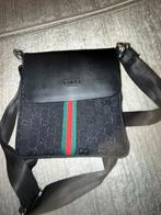 Gucci tasje, Sieraden, Tassen en Uiterlijk, Tassen | Schoudertassen, Ophalen of Verzenden, Zo goed als nieuw, Zwart