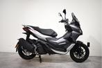 Aprilia SR GT 125 | Mat grijs | € 1000,- korting, Fietsen en Brommers, Scooters | Aprilia, Piaggio & C. SpA, Overige modellen