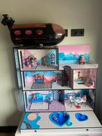 LOL speelhuis met vliegtuig en alle accessoires op de foto, Kinderen en Baby's, Speelgoed | Poppenhuizen, Ophalen, Gebruikt